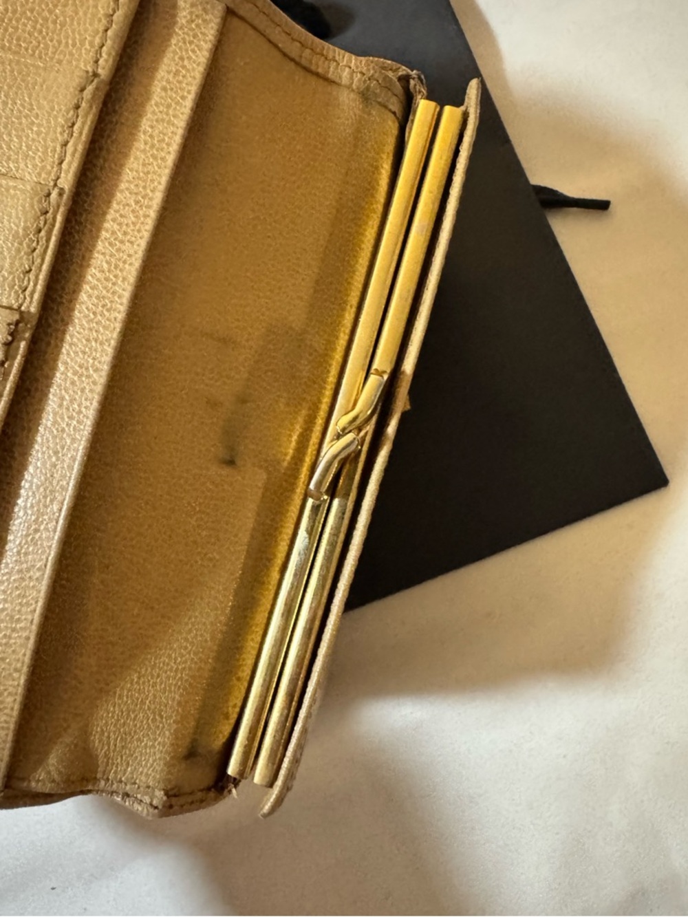 Yves Saint Laurent kiss 🔒 Leather Wallet with shopping bag - Picture 13 of 14